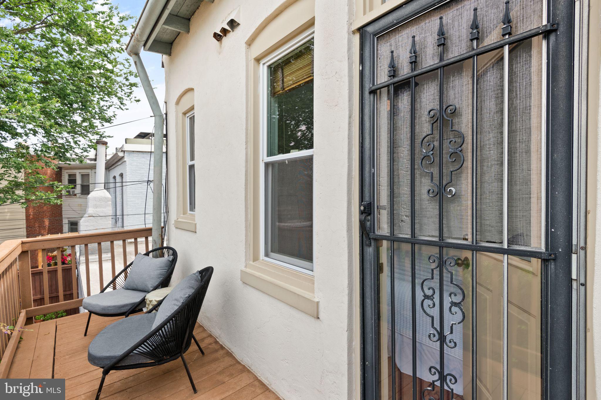 559 15th Street Southeast Washington, DC 20003 - Photo 25 of 31