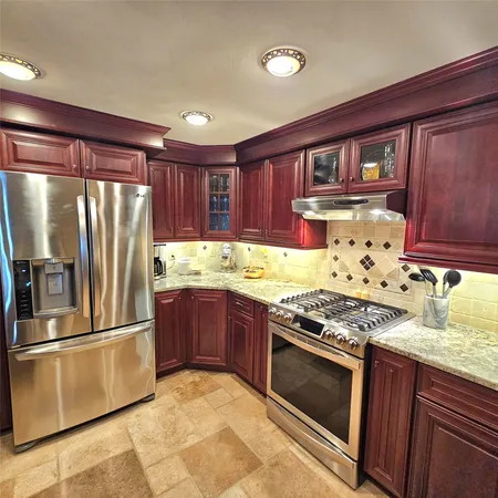 $234,900 | 10 Carol Court, Endicott, NY 13760