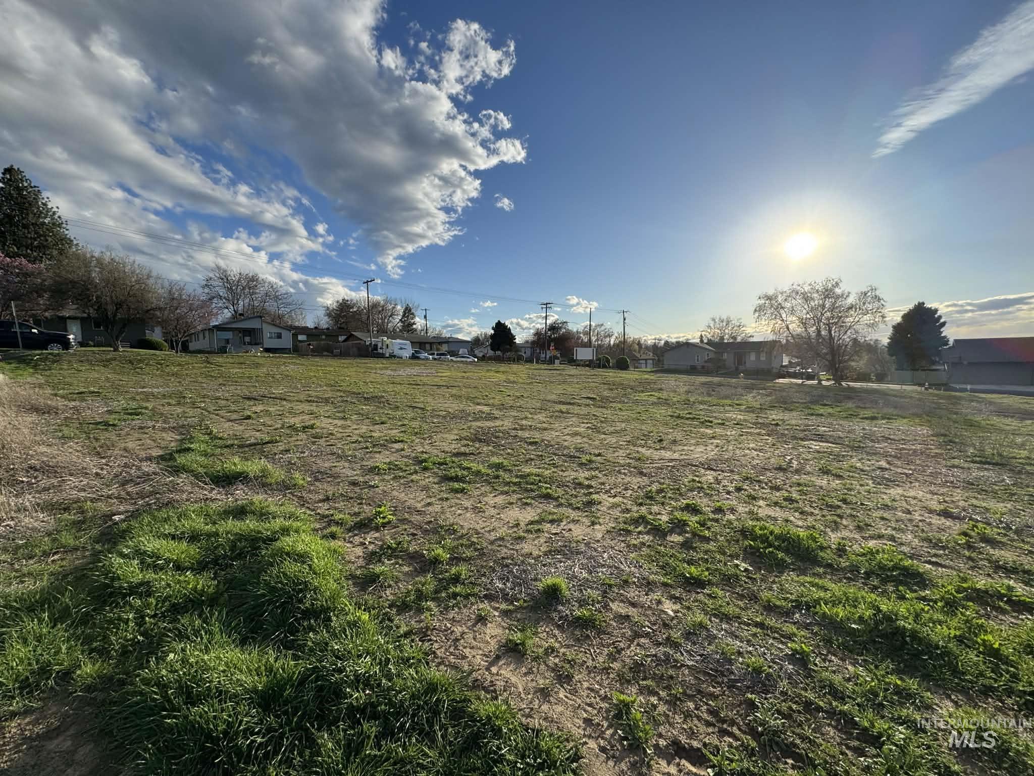 1 Tbd Blk Street Lewiston, ID 83501 - Photo 4 of 6 View of yard with a residential view