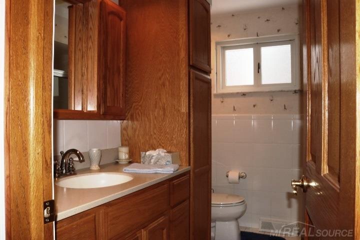 163 Eldon Road East China, MI 48054 - Photo 21 of 29 50005784-21.JPG