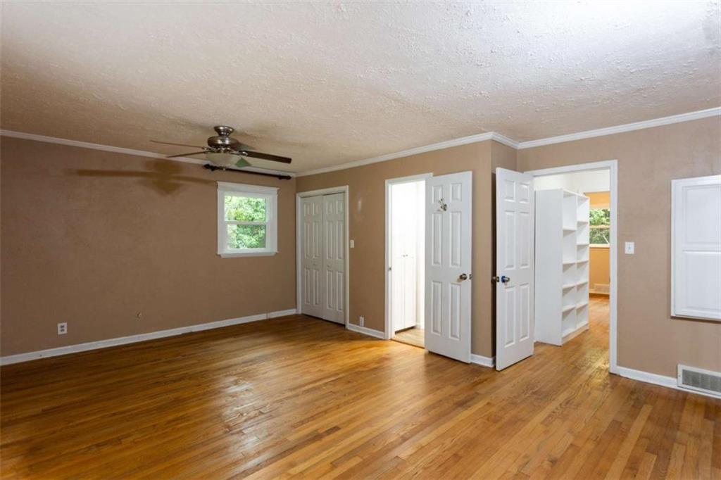 1025 Vistavia Circle Decatur, GA 30033 - Photo 45 of 56