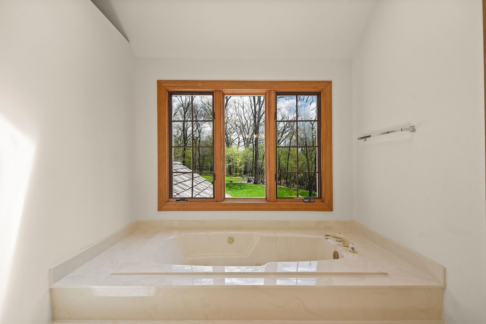 275 Rugby Road North Barrington, IL 60010 - Photo 20 of 35