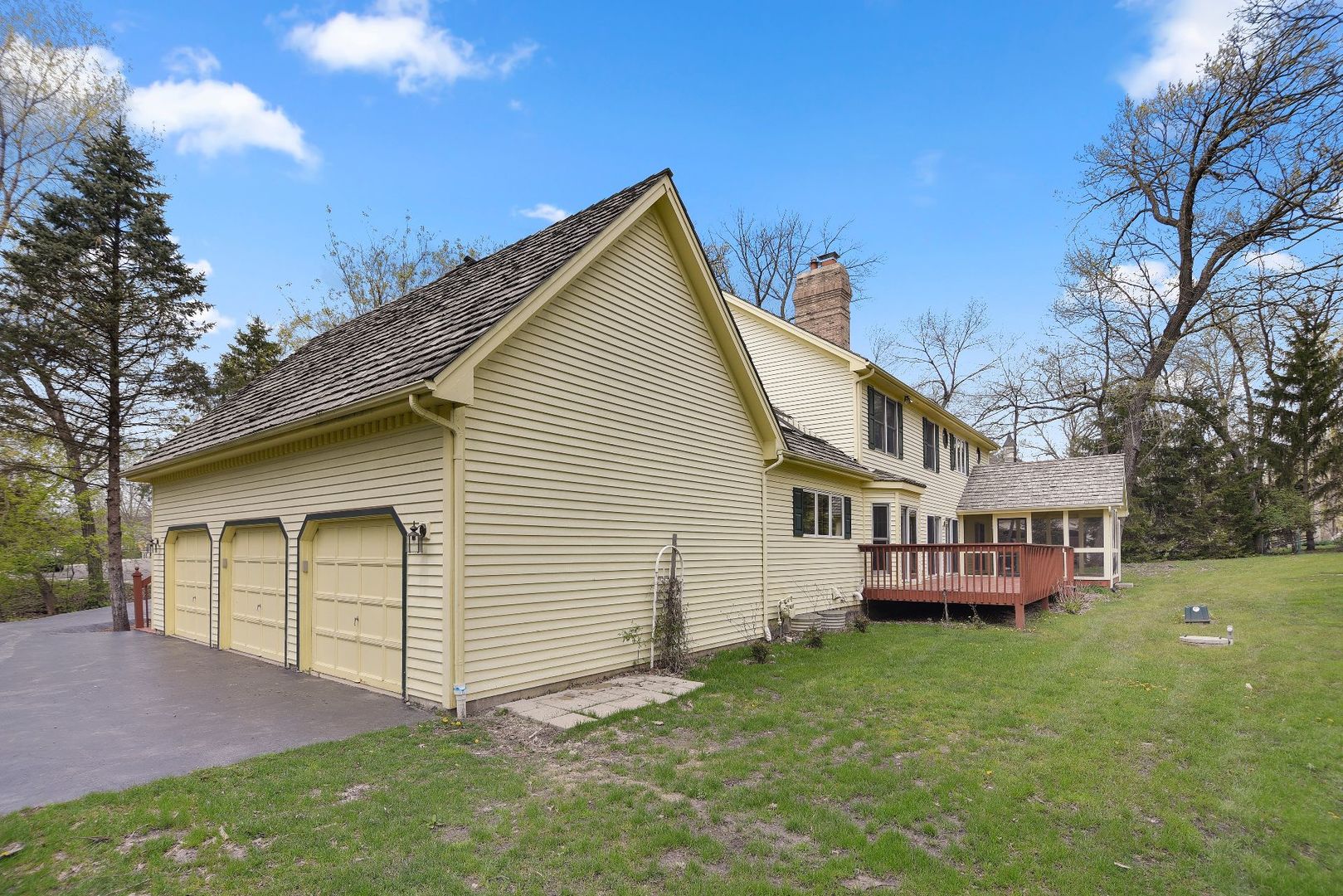 275 Rugby Road North Barrington, IL 60010 - Photo 34 of 35