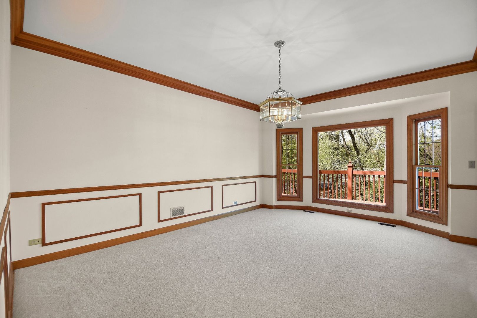 275 Rugby Road North Barrington, IL 60010 - Photo 9 of 35