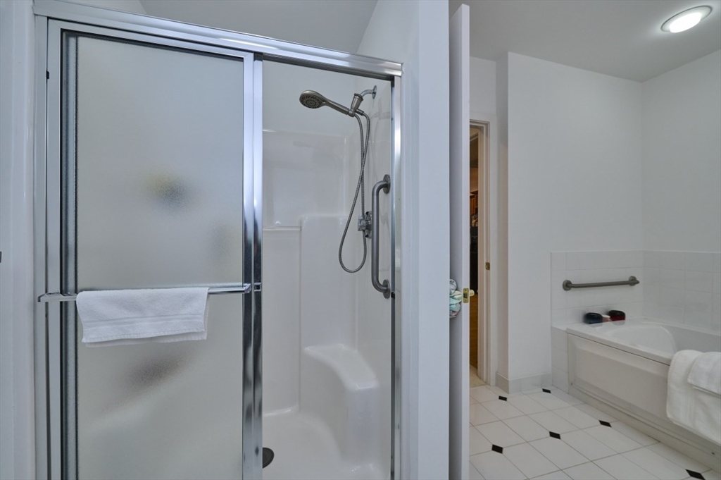 20 Northwood Road, Unit 303 Sudbury, MA 01776 - Photo 12 of 26