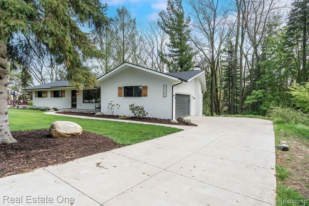 2789 Hillendale Drive Rochester Hills, MI 48309 - Photo 2 of 30