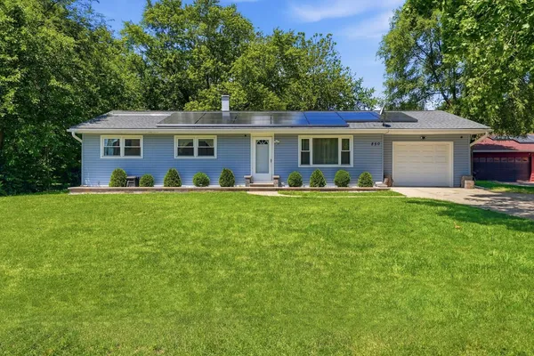 $325,000 | 850 Austin Avenue, Aurora, IL 60505