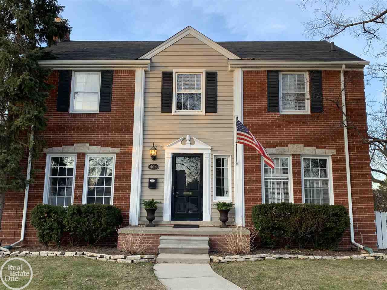 404 Lothrop Road Grosse Pointe, MI 48236 - Photo 1 of 33 50005581.JPG