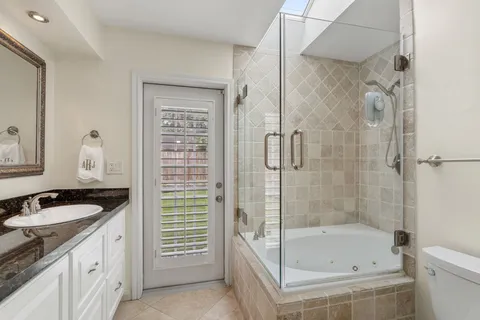 $814,000 | 10215 Green Tree Road, Houston, TX 77042
