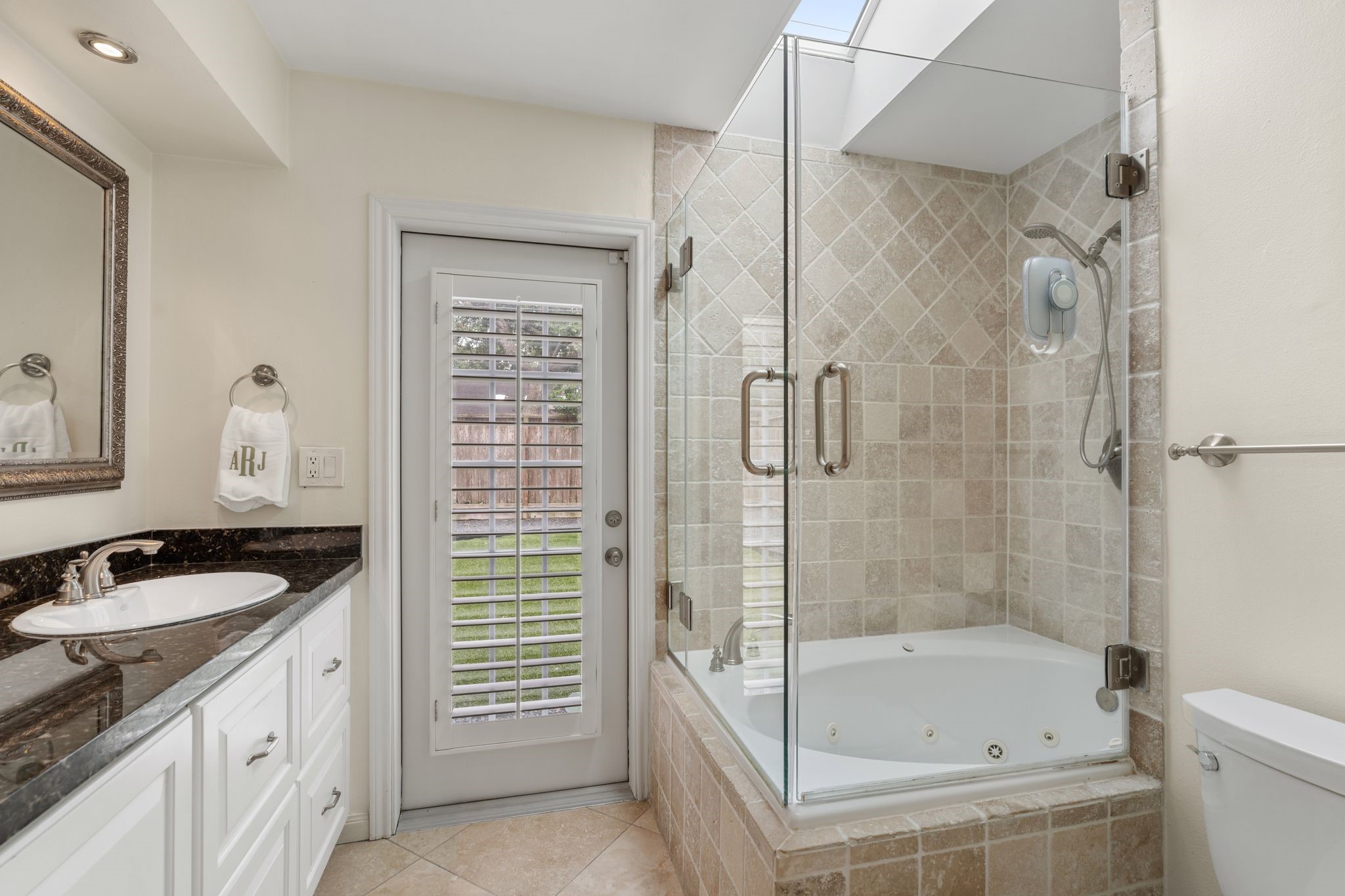 10215 Green Tree Road Houston, TX 77042 - Photo 19 of 27