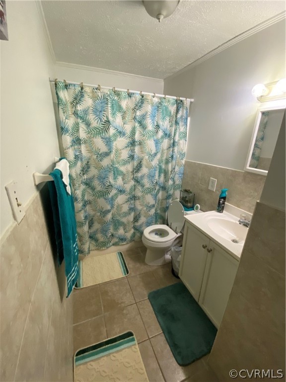 8220 Lee Davis Road Mechanicsville, VA 23111 - Photo 7 of 11 a bathroom with a sink and a mirror