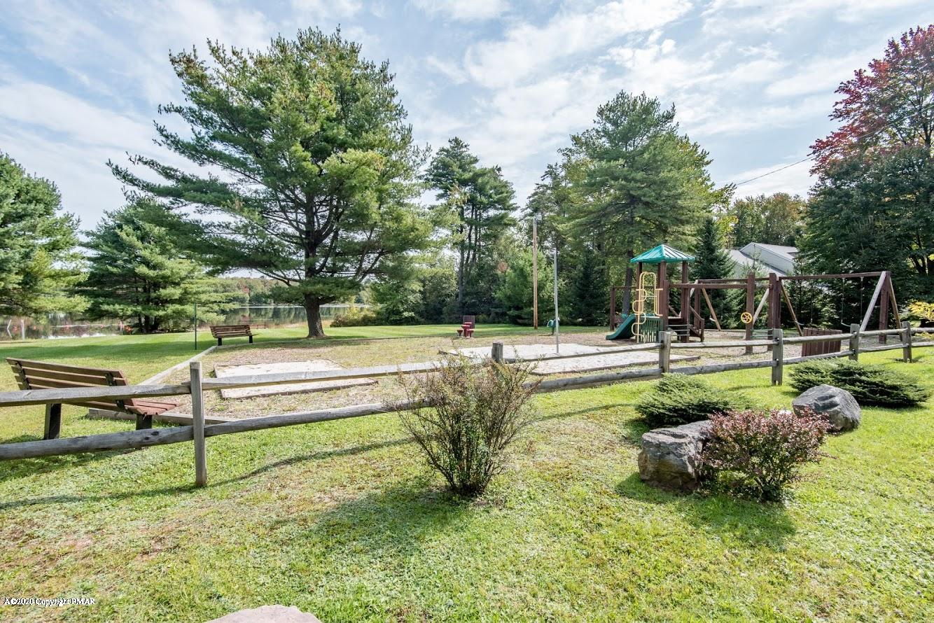 38 Lidio Road Blakeslee, PA 18610 - Photo 13 of 17 Lake Sinca