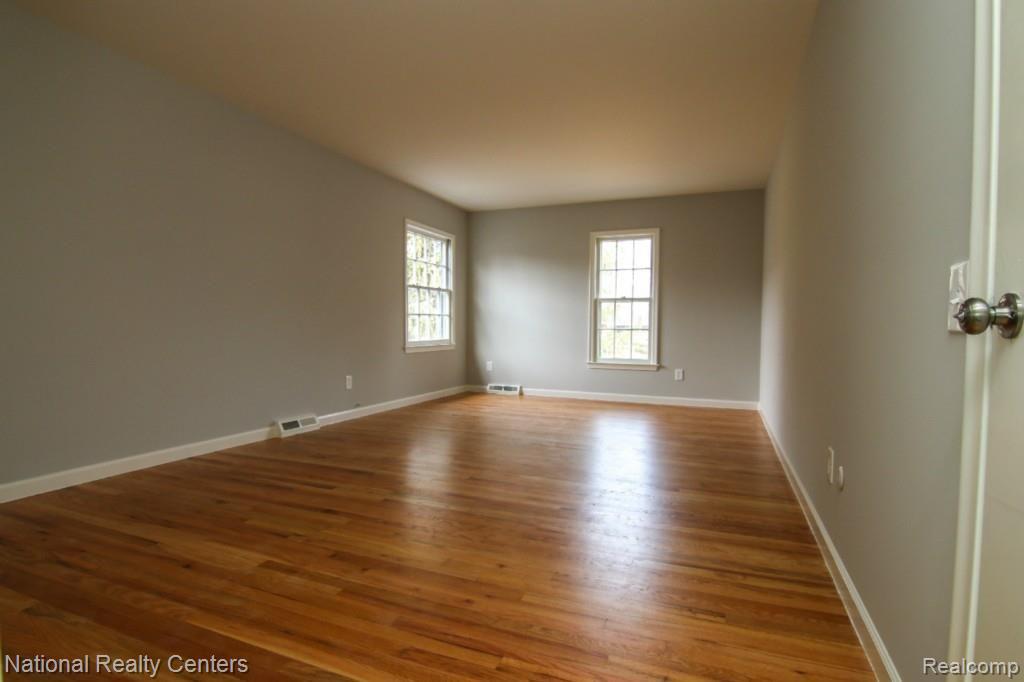 1064 Top View Road Bloomfield Hills, MI 48304 - Photo 29 of 37 web_IMG_9778.jpg