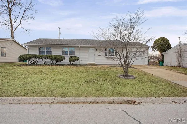 $205,000 | 601 Dartmouth Drive, O'Fallon, IL 62269