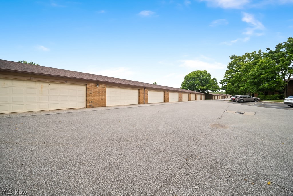 22952 Mastick Road, Unit 101 Fairview Park, OH 44126 - Photo 25 of 36 Gallery Image 25