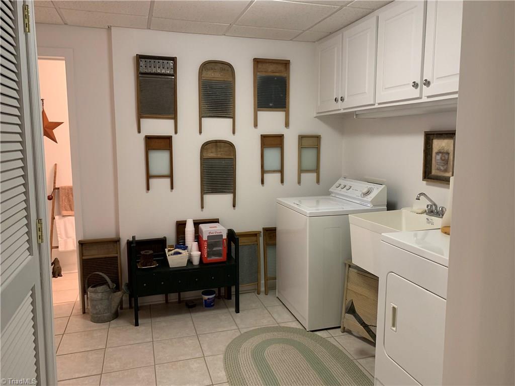 310 Doe Run Purlear, NC 28665 - Photo 13 of 15
