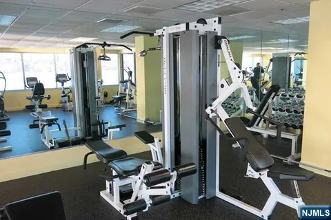 $699,900 | 116 The Promenade, Unit 116, Edgewater, NJ 07020