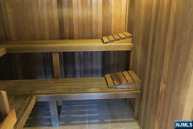 116 The Promenade, Unit 116 Edgewater, NJ 07020 - Photo 21 of 26