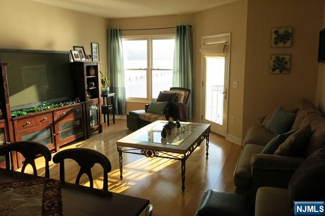 116 The Promenade, Unit 116 Edgewater, NJ 07020 - Photo 7 of 26