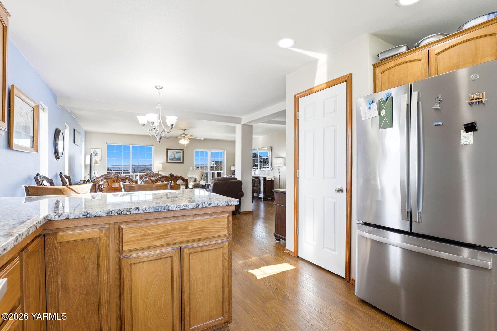 810 Overbluff Lane Yakima, WA 98901 - Photo 13 of 47 810 Overbluff Ln_011