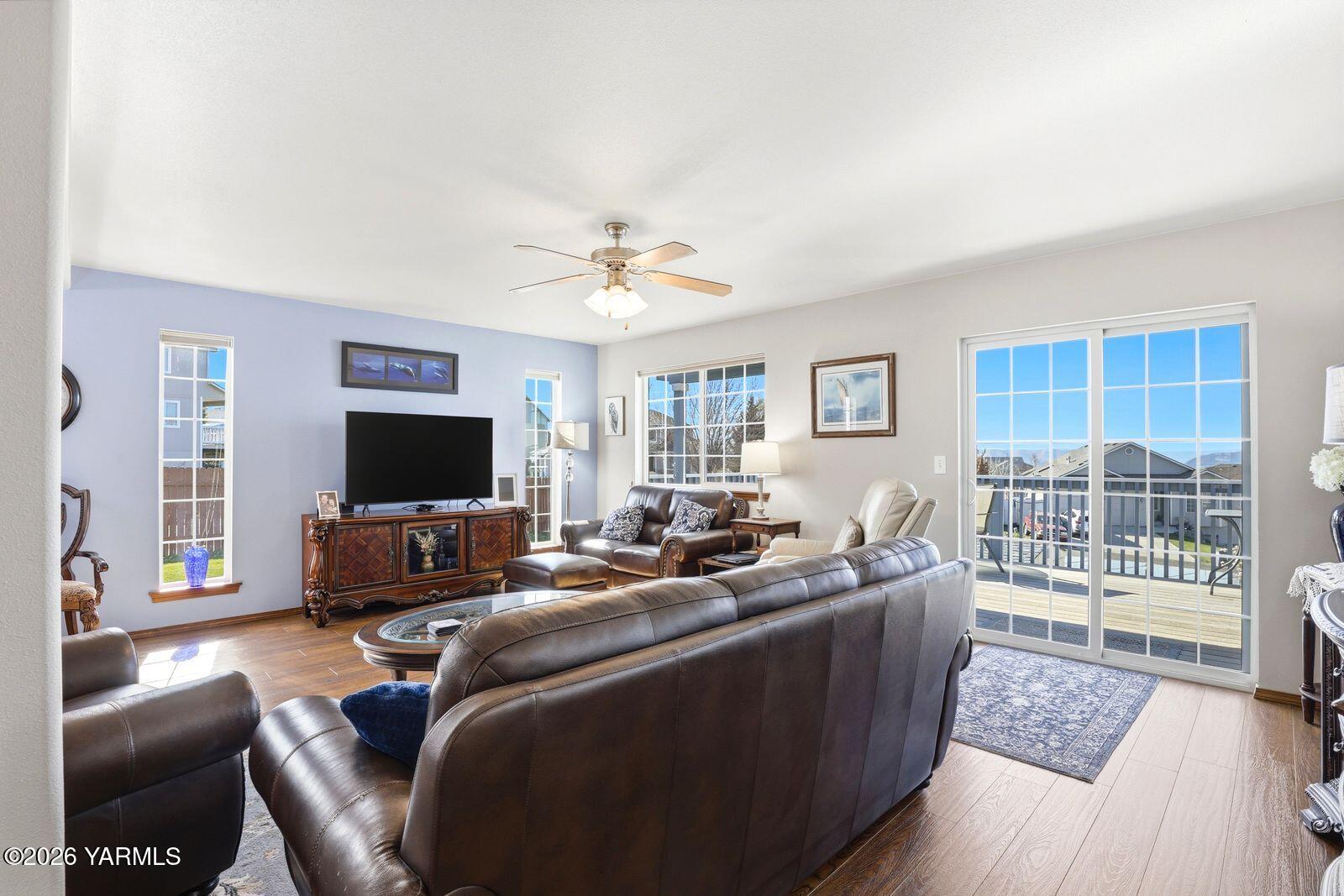 810 Overbluff Lane Yakima, WA 98901 - Photo 16 of 47 810 Overbluff Ln_016