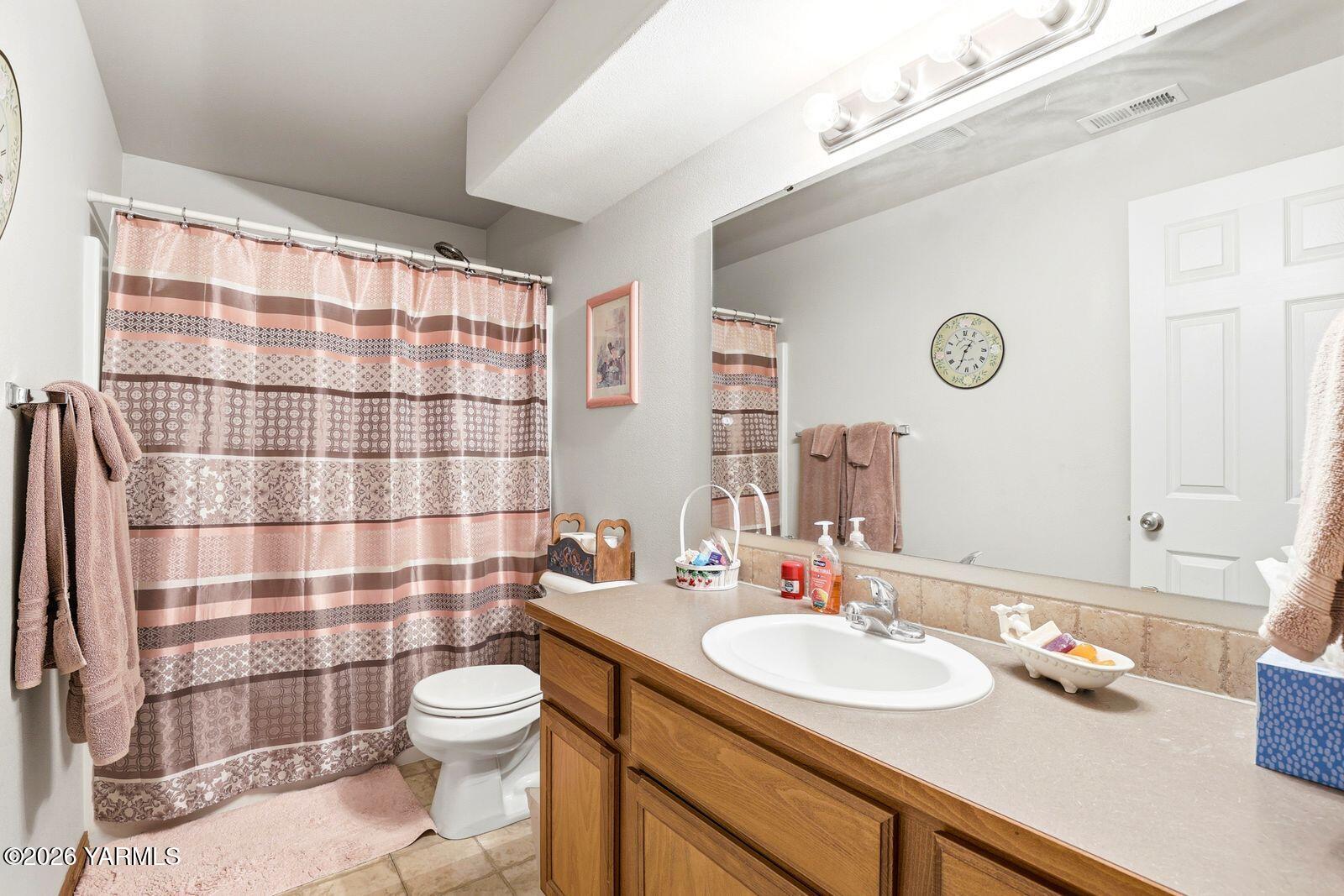 810 Overbluff Lane Yakima, WA 98901 - Photo 28 of 47 810 Overbluff Ln_025