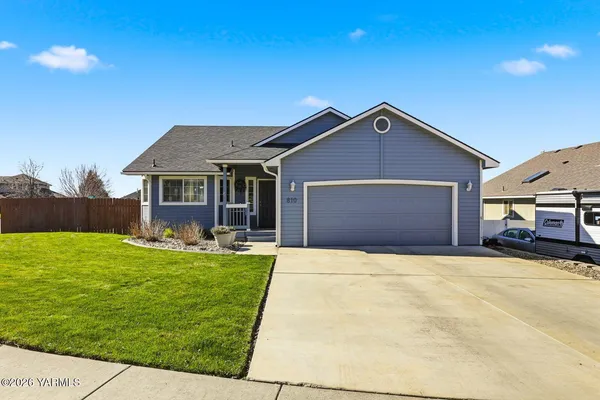 $475,000 | 810 Overbluff Lane, Yakima, WA 98901