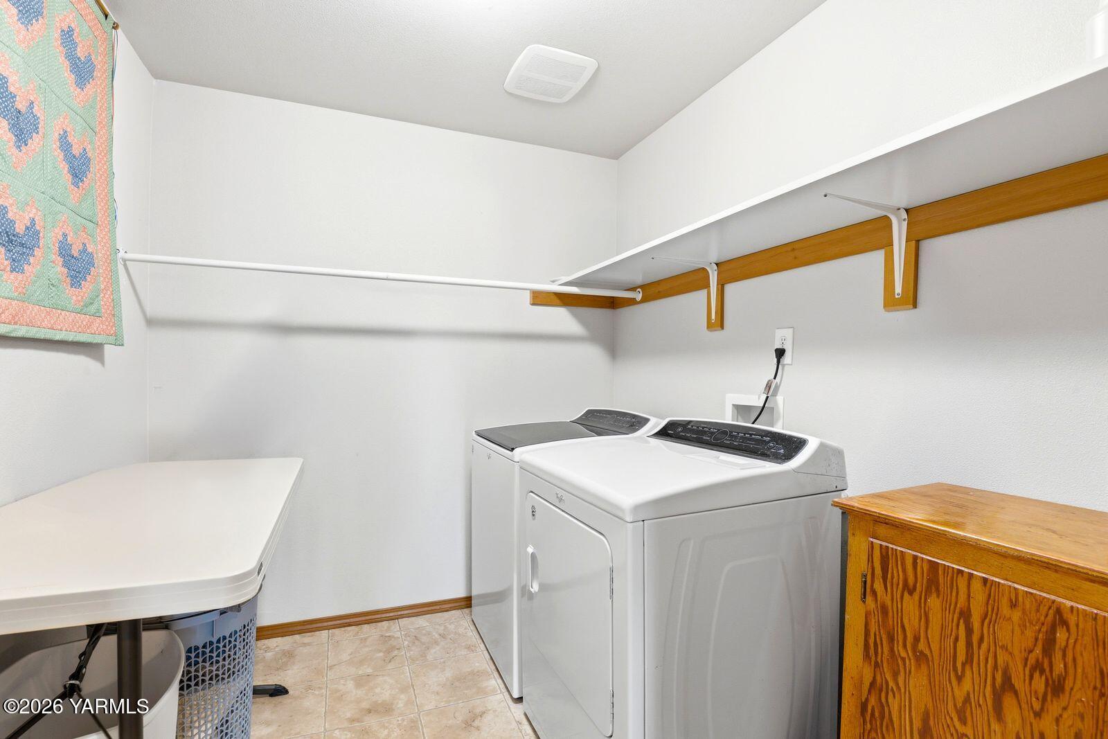 810 Overbluff Lane Yakima, WA 98901 - Photo 33 of 47 810 Overbluff Ln_030