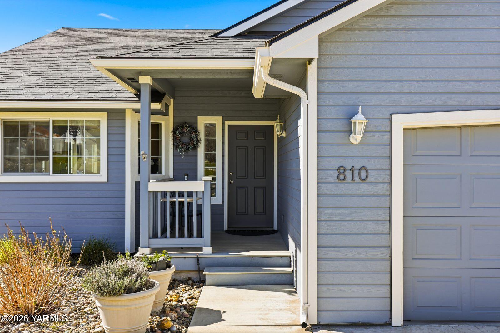 810 Overbluff Lane Yakima, WA 98901 - Photo 5 of 47 810 Overbluff Ln_004