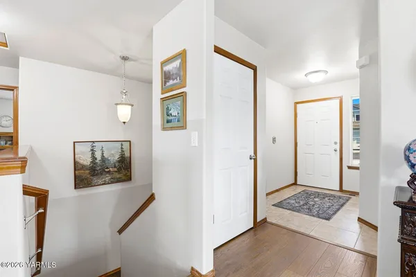 $475,000 | 810 Overbluff Lane, Yakima, WA 98901