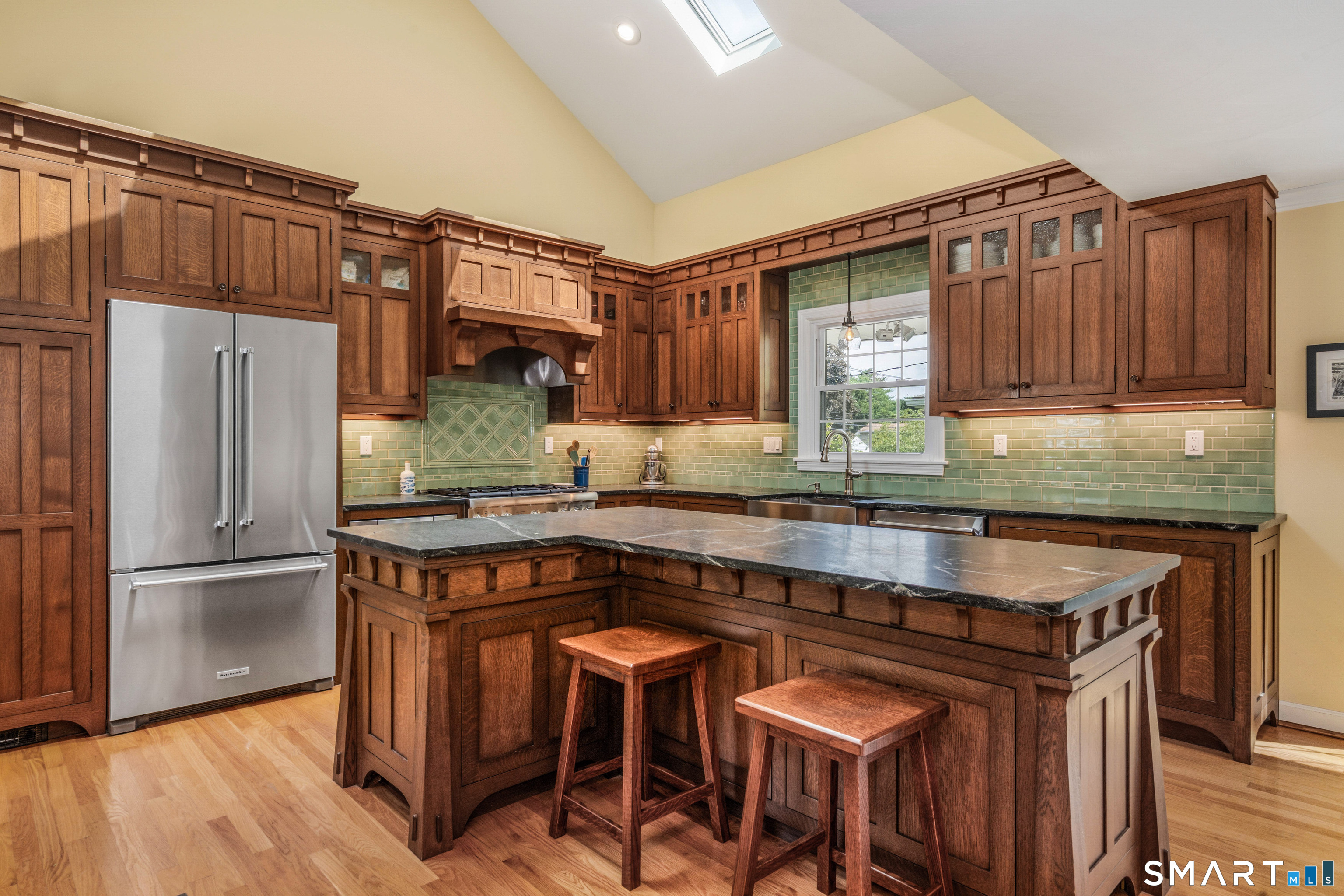 342 Mountain Road West Hartford, CT 06107 - Photo 6 of 40 Gallery Image 6