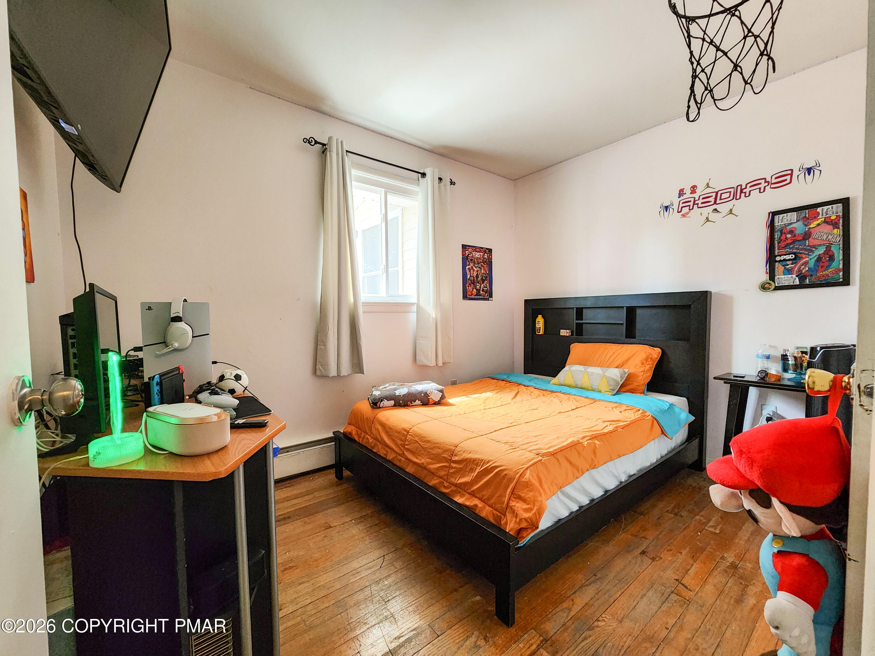 6319 Laurel Road Pocono Summit, PA 18346 - Photo 17 of 21 6319 Laurel Rd Bed2