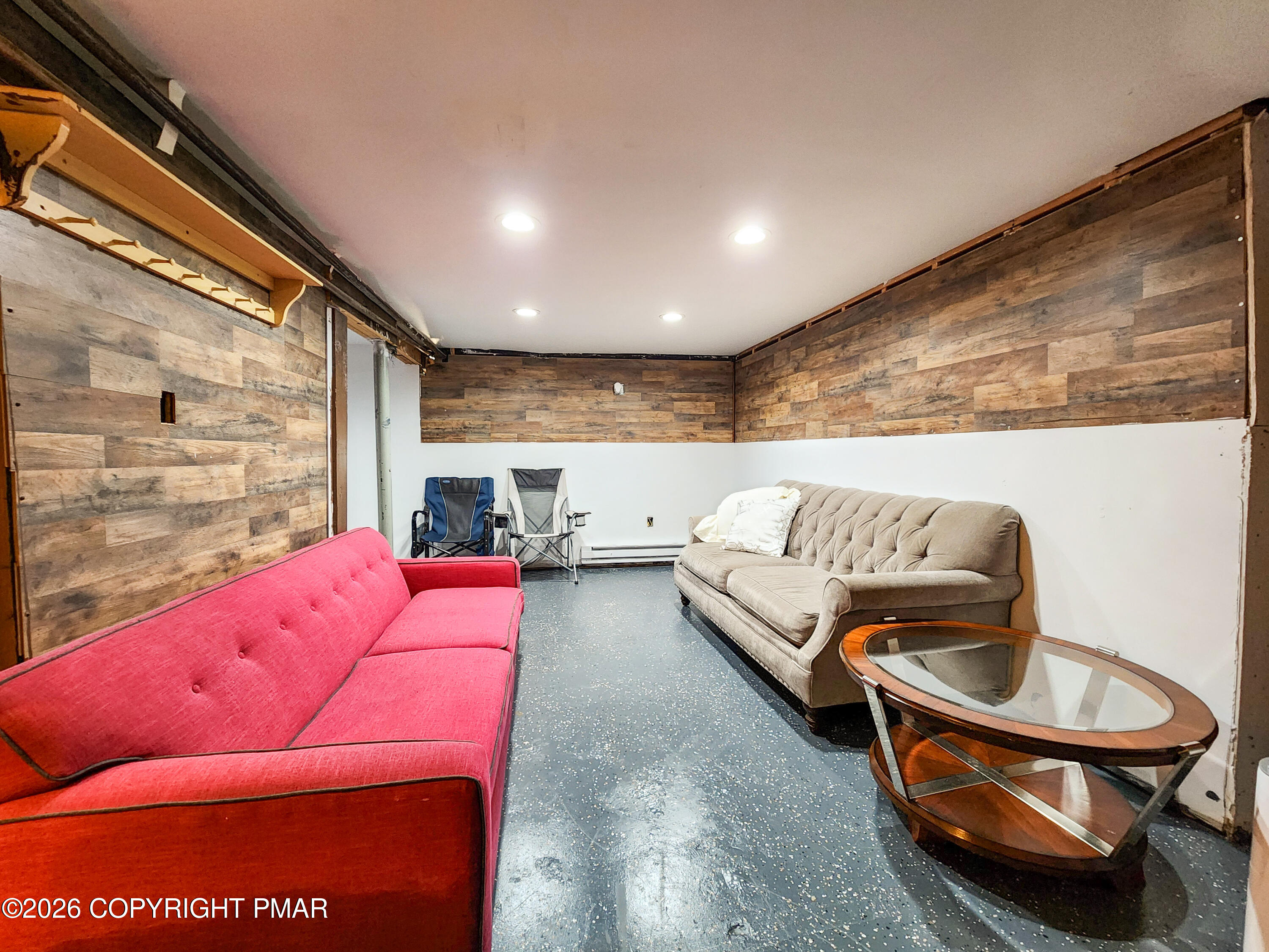 6319 Laurel Road Pocono Summit, PA 18346 - Photo 20 of 21 6319 Laurel Rd Famroom