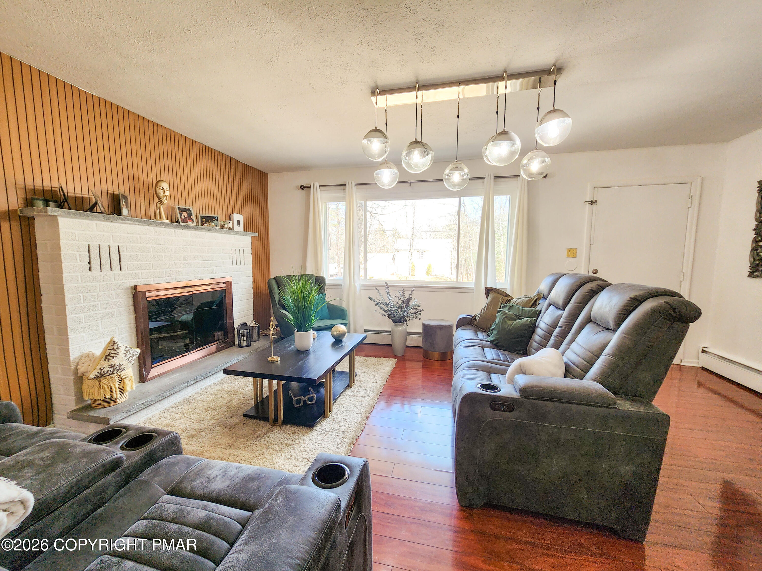 6319 Laurel Road Pocono Summit, PA 18346 - Photo 7 of 21 6319 Laurel Liv FP