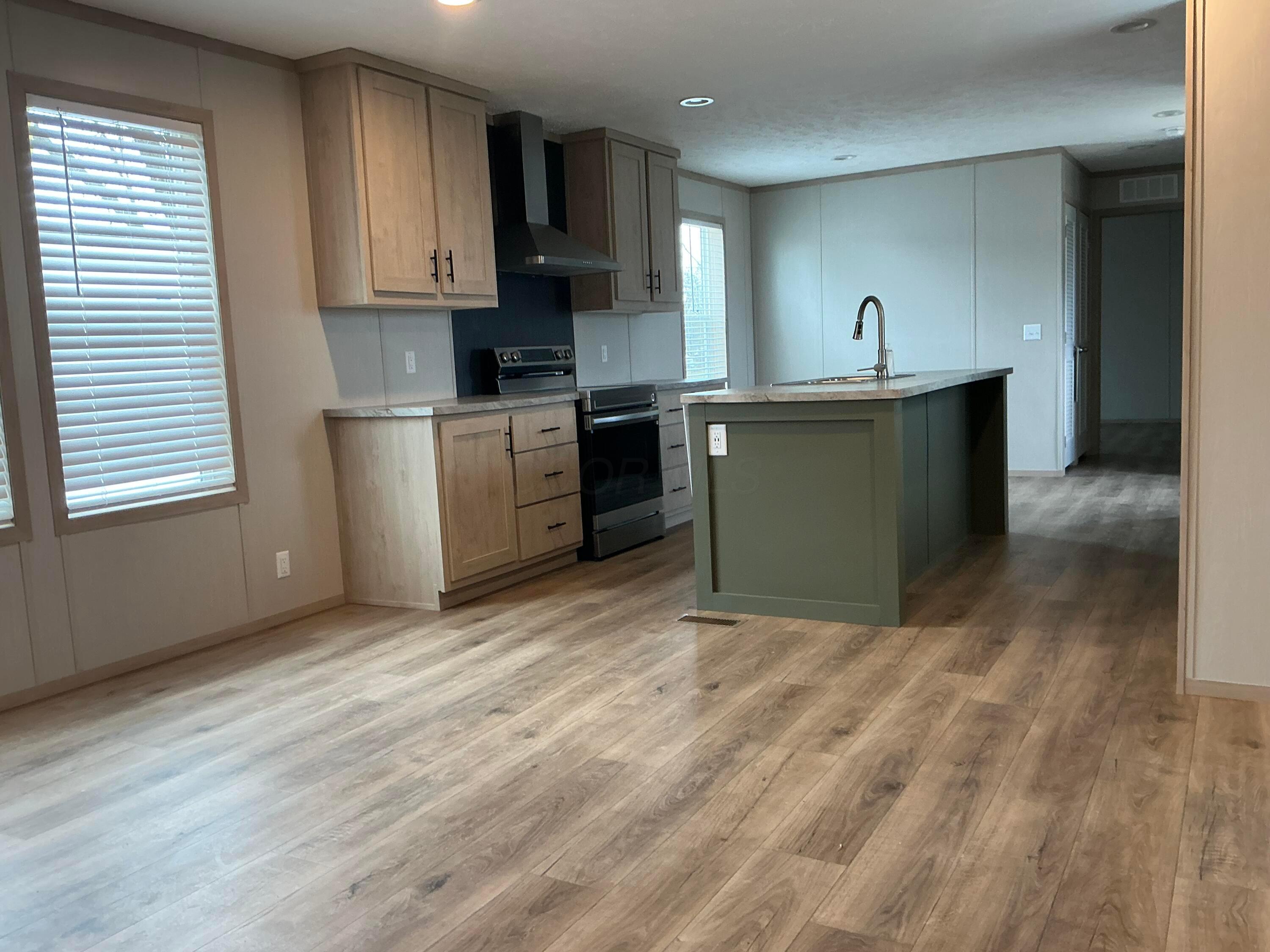 1330 Hanover Road, Unit 74 Delaware, OH 43015 - Photo 4 of 18 IMG_1360