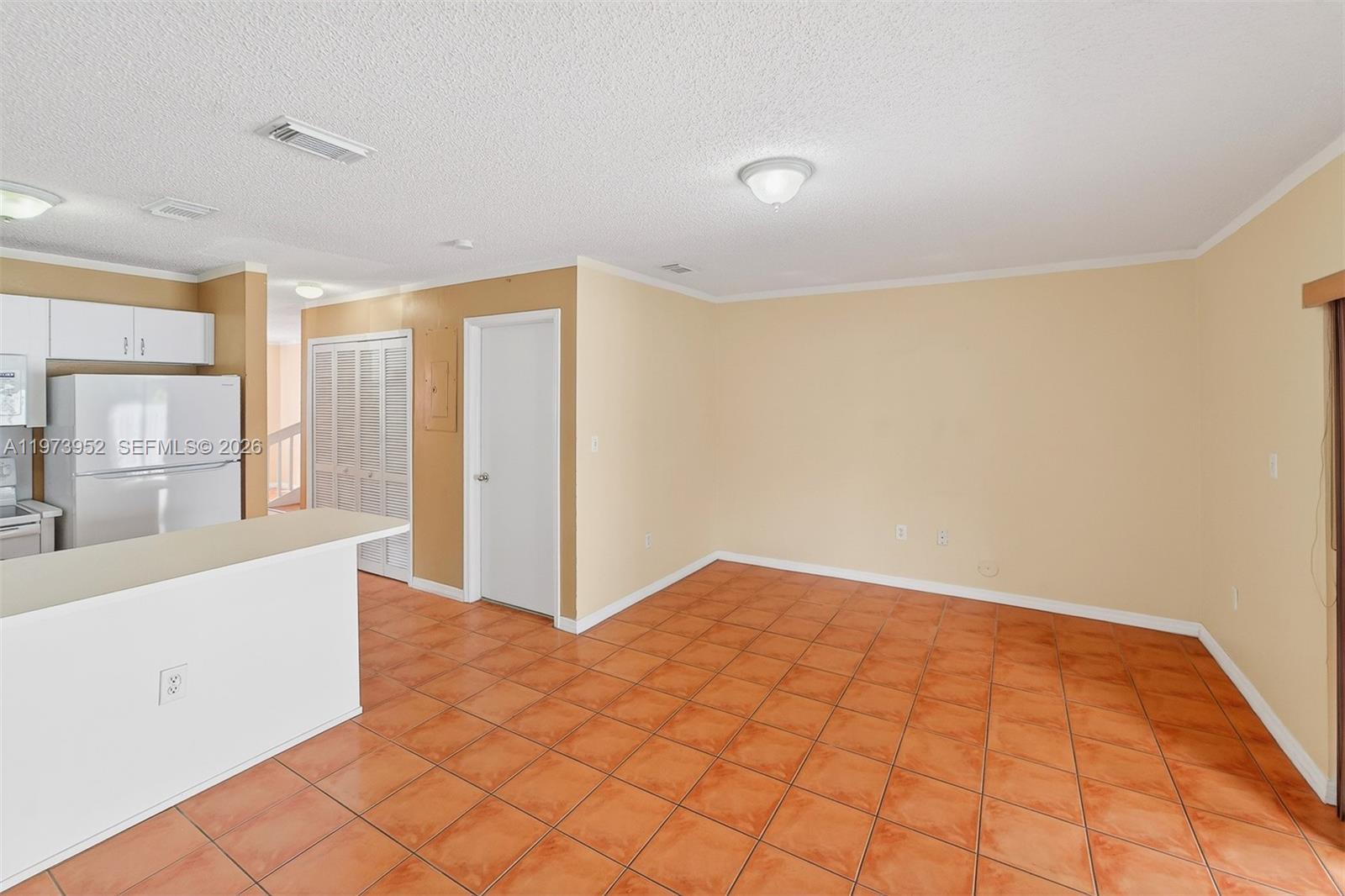 6375 Southwest 139th Avenue Miami, FL 33183 - Photo 10 of 25