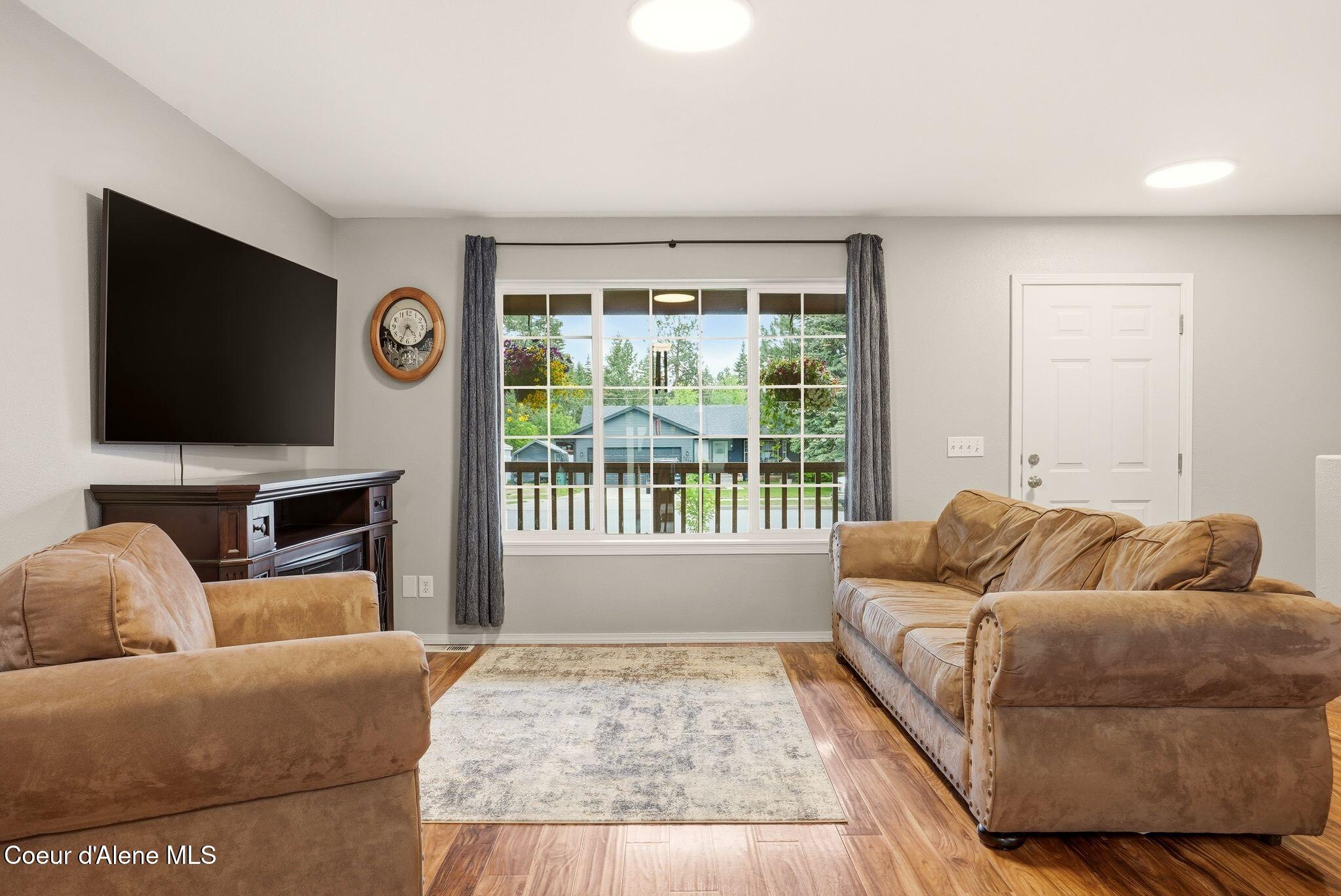 7410 West Lund Street Rathdrum, ID 83858 - Photo 7 of 45 Natural light