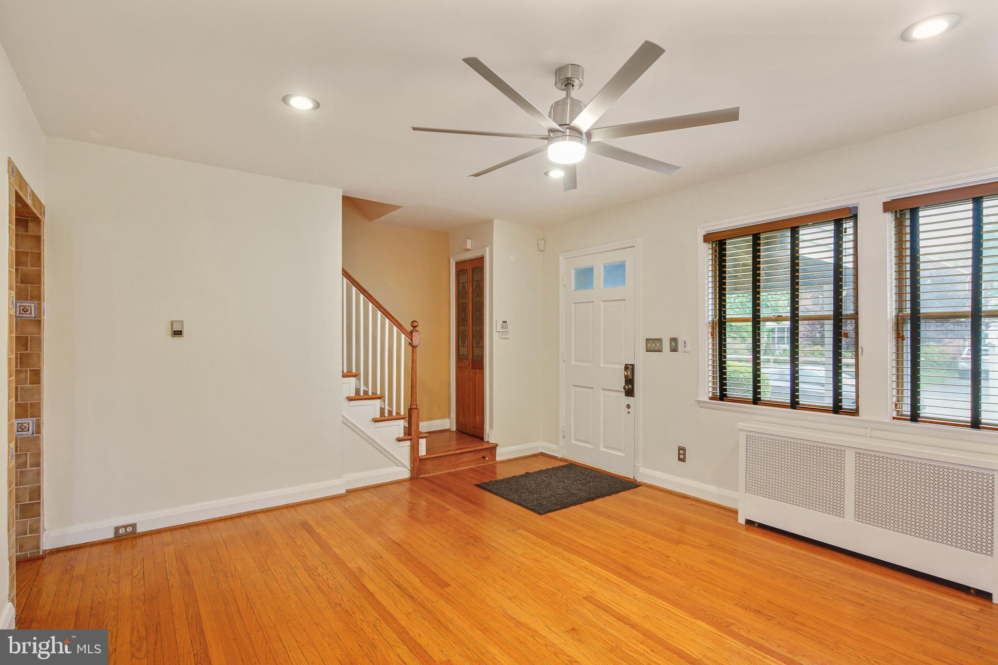 5206 Old Frederick Road Baltimore, MD 21229 - Photo 4 of 30