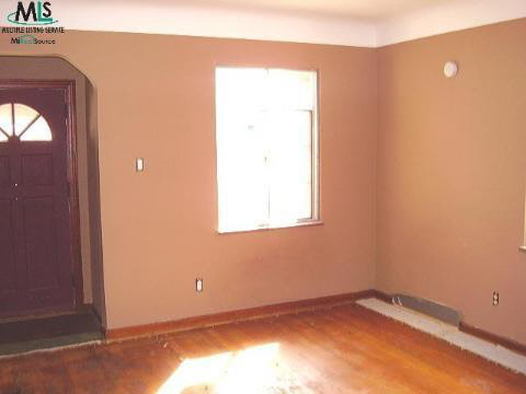 25801 Peter Kaltz Road Warren, MI 48091 - Photo 3 of 12 246645-2.JPG