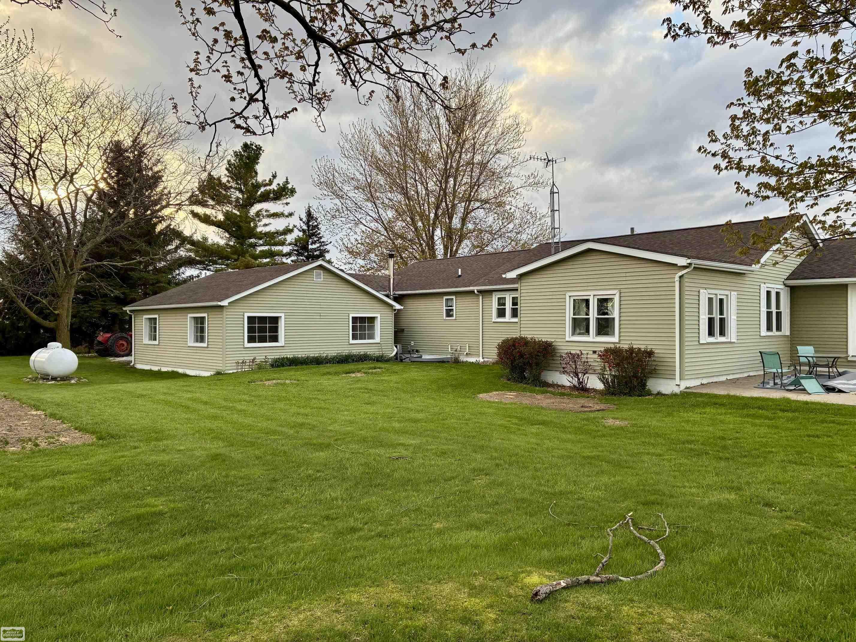 15687 Norman Road Yale, MI 48097 - Photo 2 of 68