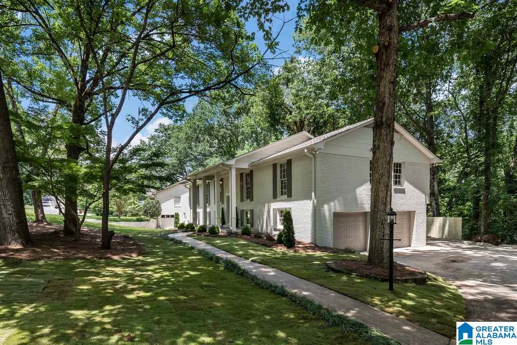 2391 Lime Rock Road Vestavia Hills, AL 35216 - Photo 30 of 35
