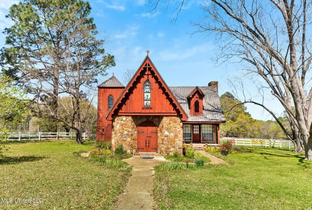 $2,400,000 | 1223 Wire Road West, Perkinston, MS 39573