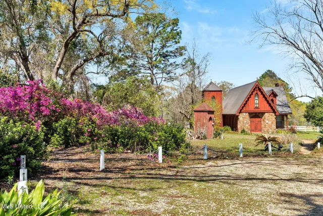 $2,400,000 | 1223 Wire Road West, Perkinston, MS 39573