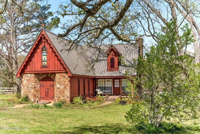 $2,400,000 | 1223 Wire Road West, Perkinston, MS 39573