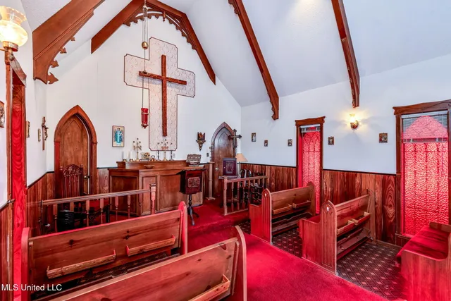 $2,400,000 | 1223 Wire Road West, Perkinston, MS 39573