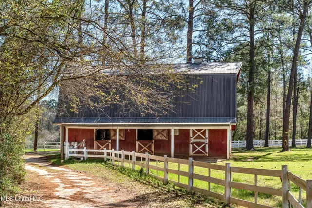$2,400,000 | 1223 Wire Road West, Perkinston, MS 39573