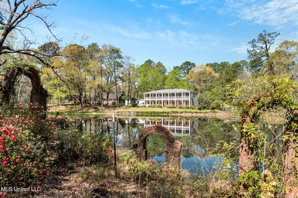 $2,400,000 | 1223 Wire Road West, Perkinston, MS 39573