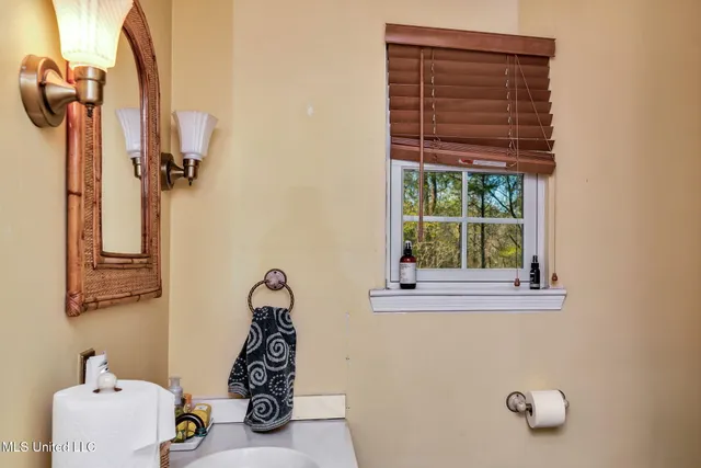 $2,400,000 | 1223 Wire Road West, Perkinston, MS 39573