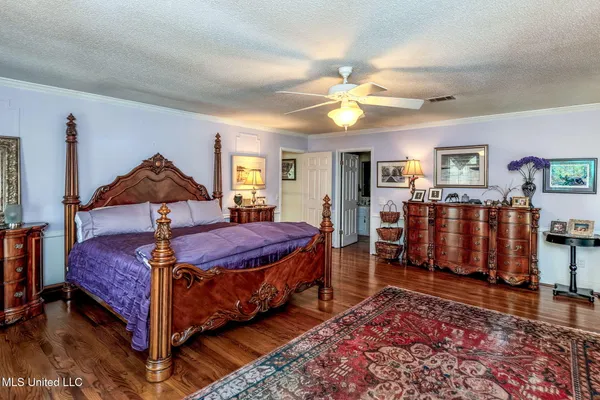 $2,400,000 | 1223 Wire Road West, Perkinston, MS 39573