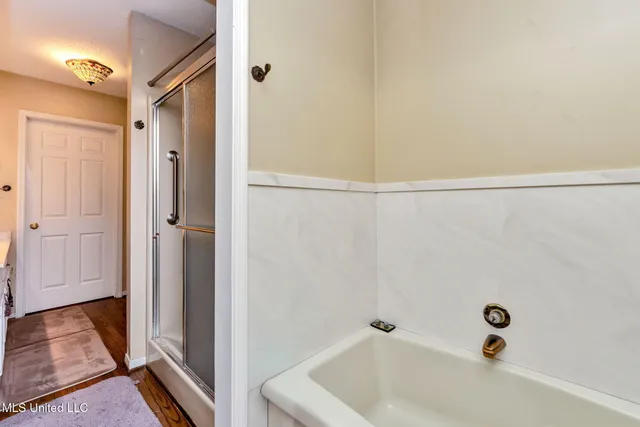 $2,400,000 | 1223 Wire Road West, Perkinston, MS 39573